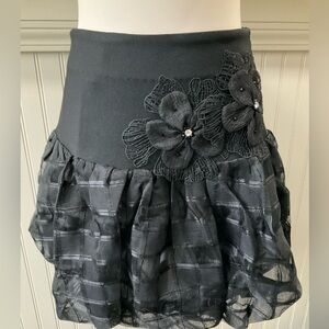 Gracia Black Bubble Hem Mini Skirt Floral Appliqué Size M NWT Party Coquette